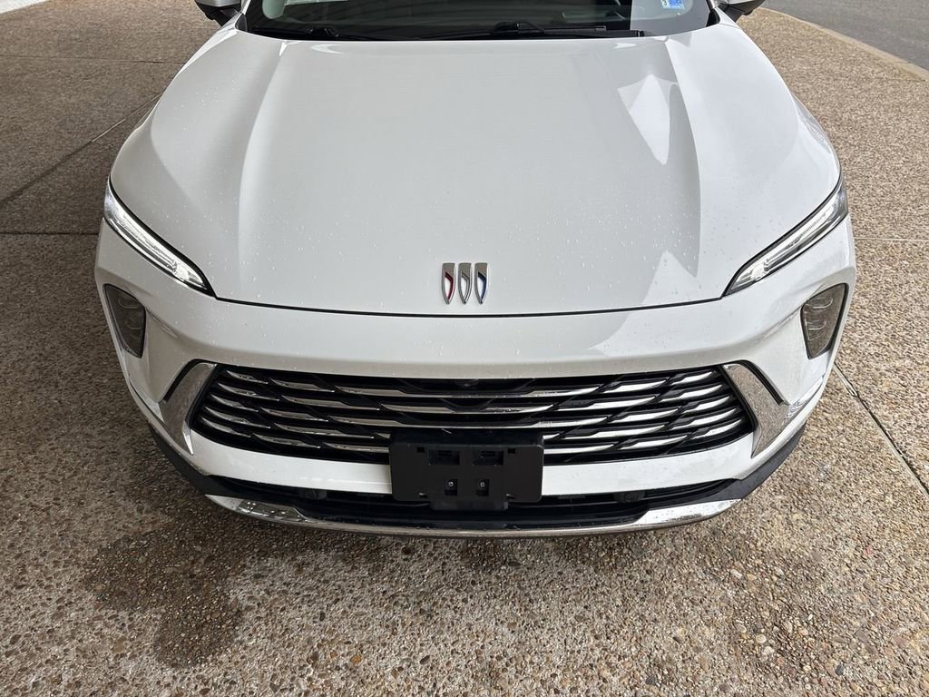 Certified 2025 Buick Envision Preferred image 31