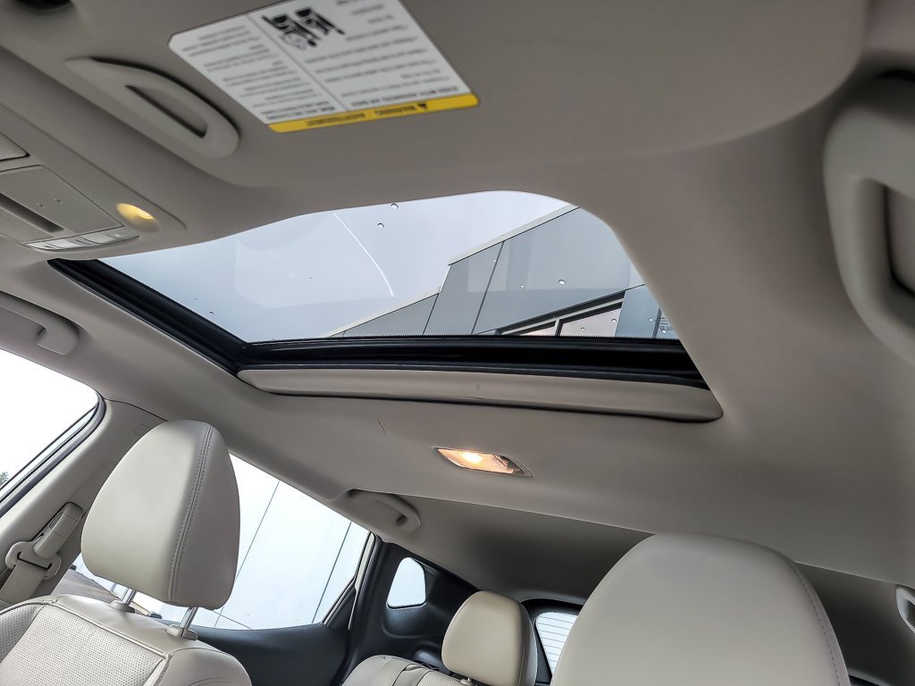 Used 2017 Nissan Rogue Sport SL w/ SL Premium Package image 9