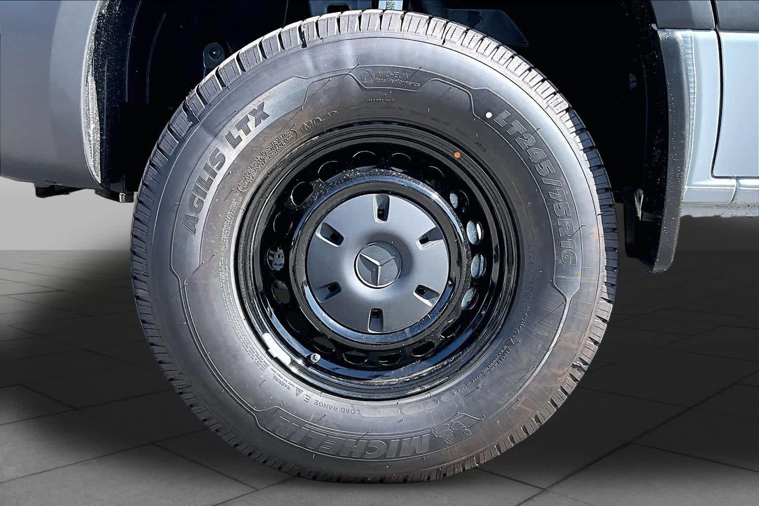 New 2026 Mercedes-Benz Sprinter 2500 image 11