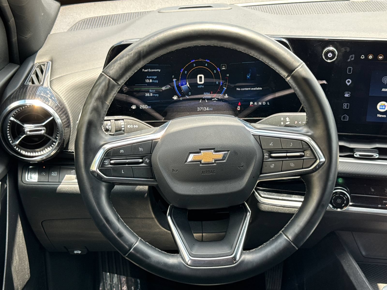 Used 2025 Chevrolet Equinox LT FWD image 23