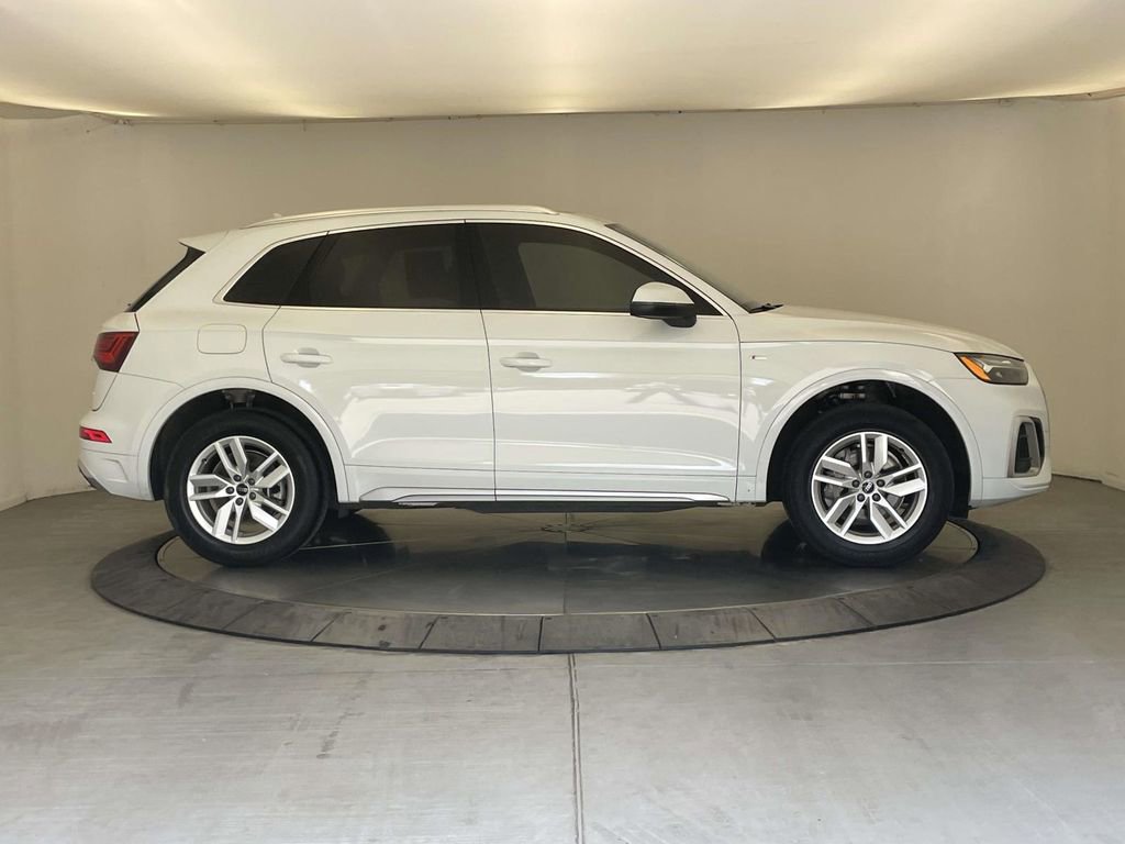 Used 2023 Audi Q5 2.0T Premium w/ Convenience Package AWD/4WD image 8