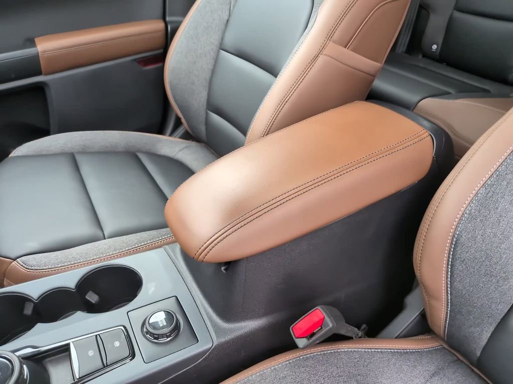 Used 2024 Ford Bronco Sport Outer Banks w/ Tech Package image 25