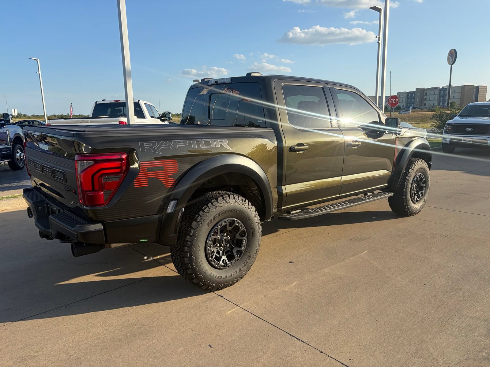 Used 2026 Ford F150 Raptor w/ Equipment Group 803A Raptor R AWD/4WD image 7