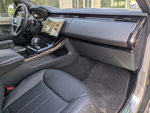 Used 2025 Land Rover Range Rover Sport S image 30