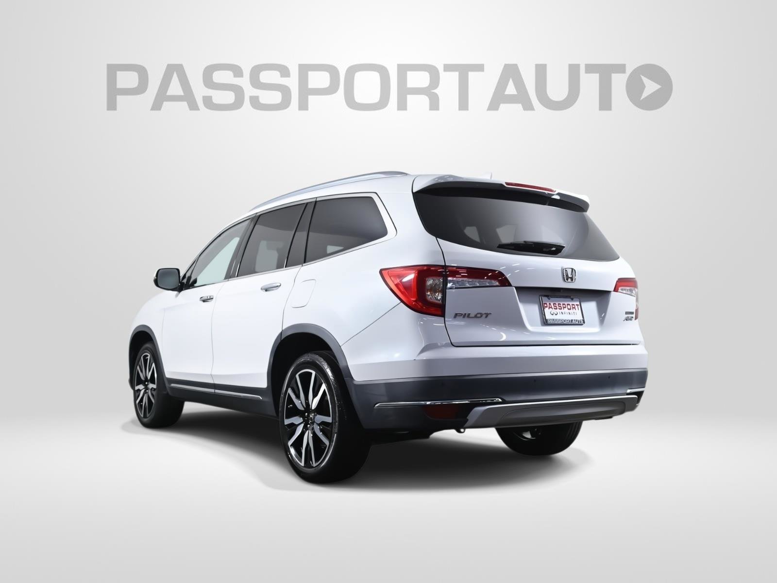 Used 2020 Honda Pilot Touring image 5