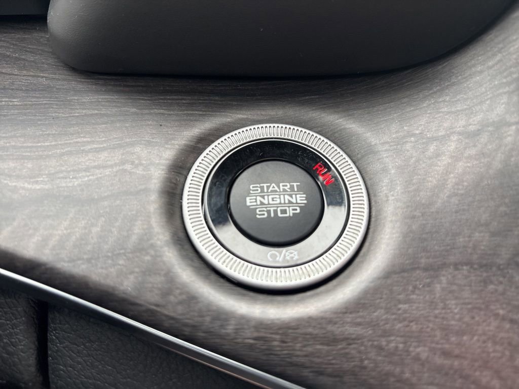 Certified 2021 Jeep Grand Cherokee L Overland w/ Advanced Protech Group III image 29