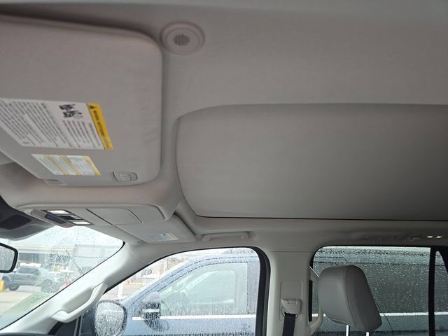 Used 2025 Ford Expedition Active AWD/4WD image 15