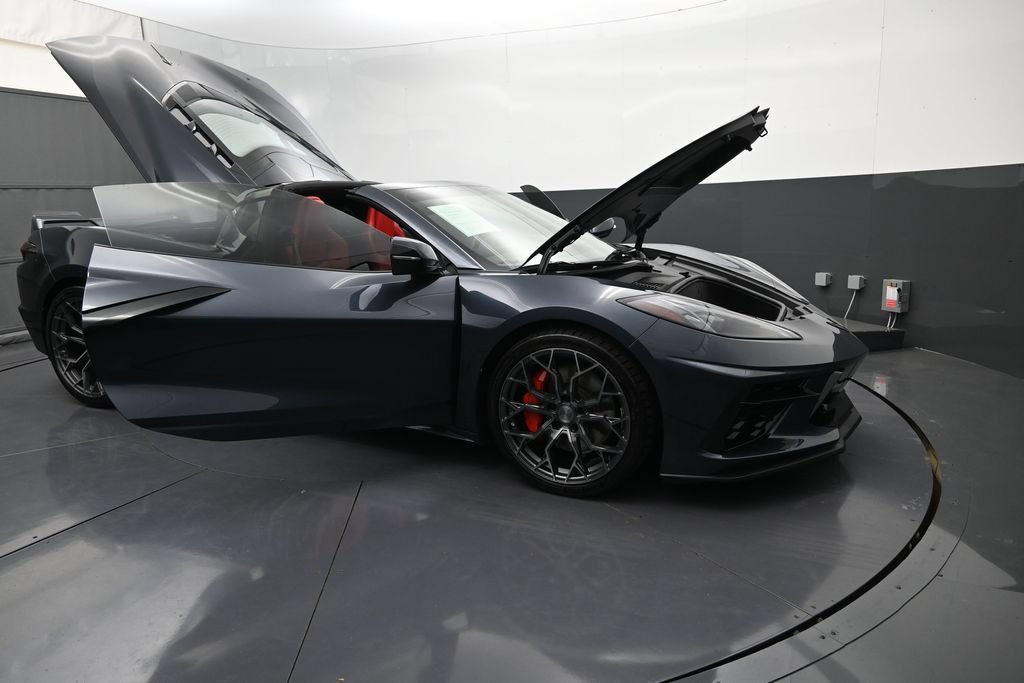 Certified 2021 Chevrolet Corvette Stingray Coupe w/ Z51 Performance Package RWD image 10