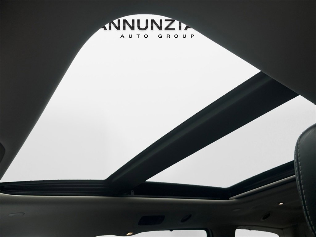 Used 2023 Chrysler Pacifica Limited w/ Trailer Tow Group image 30