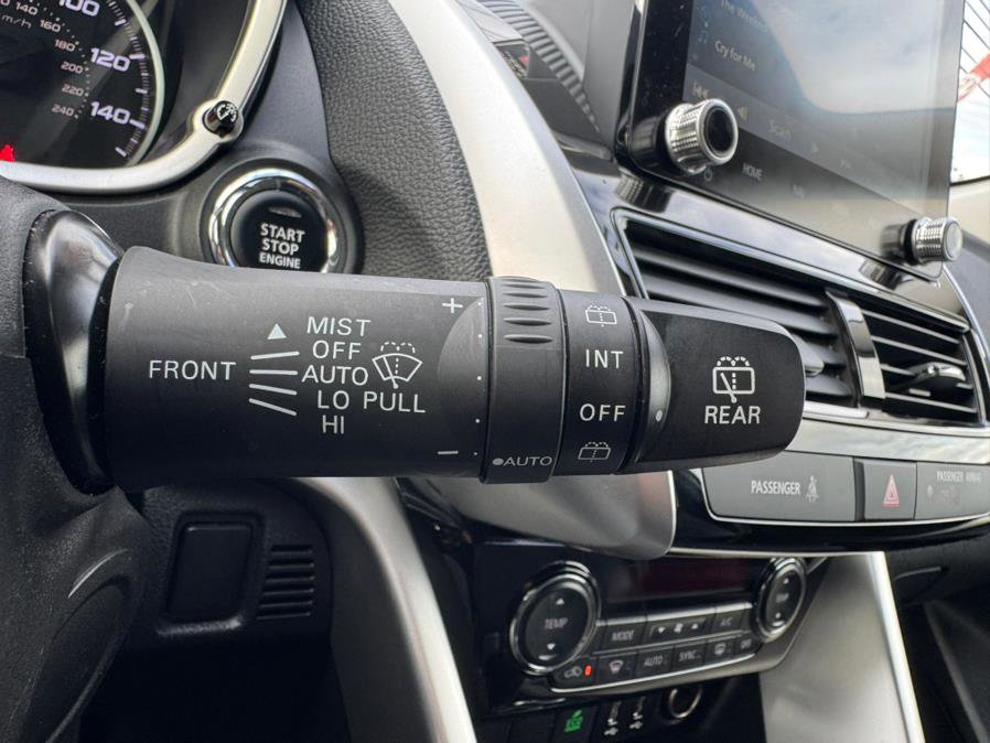 Used 2024 Mitsubishi Eclipse Cross SE image 30