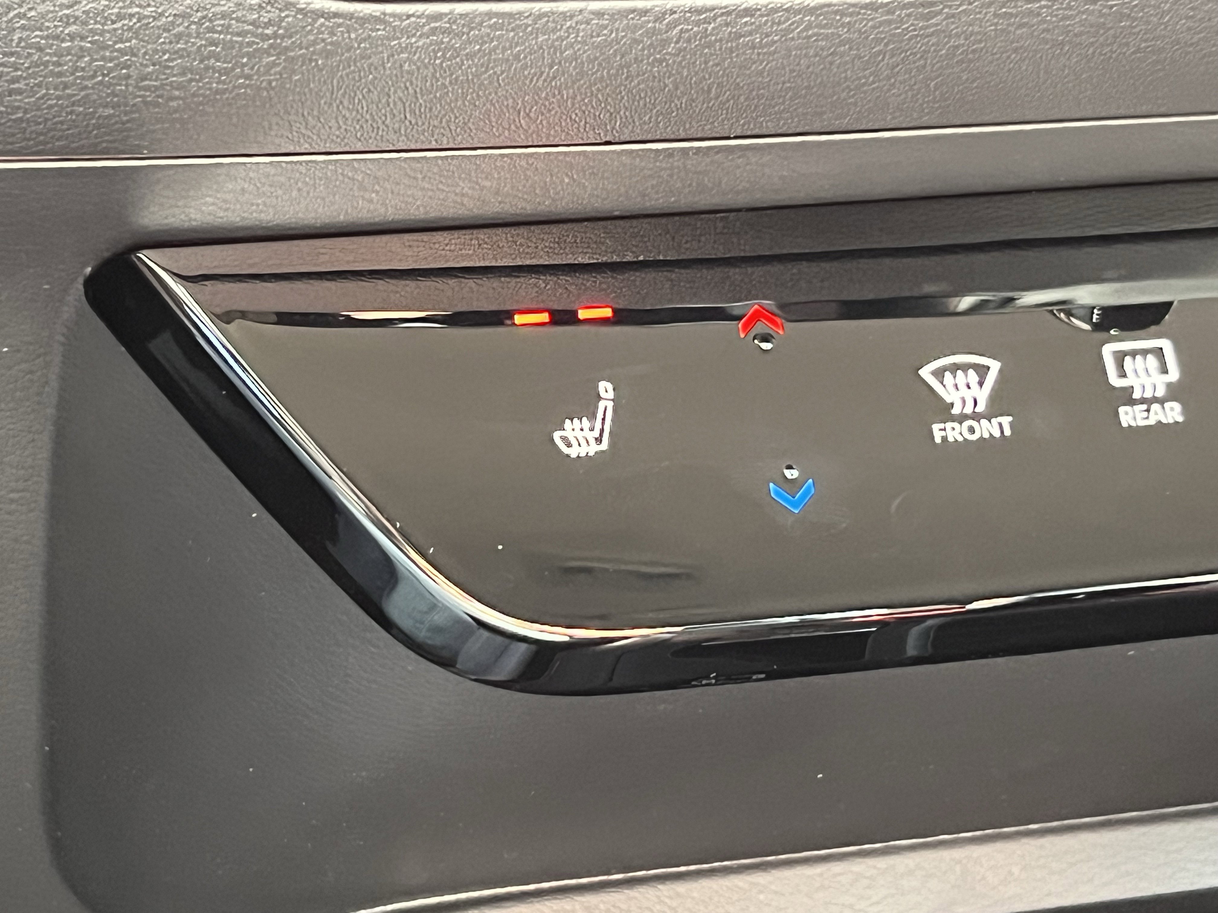 New 2026 Nissan Kicks SR w/ SR Premium Package image 31