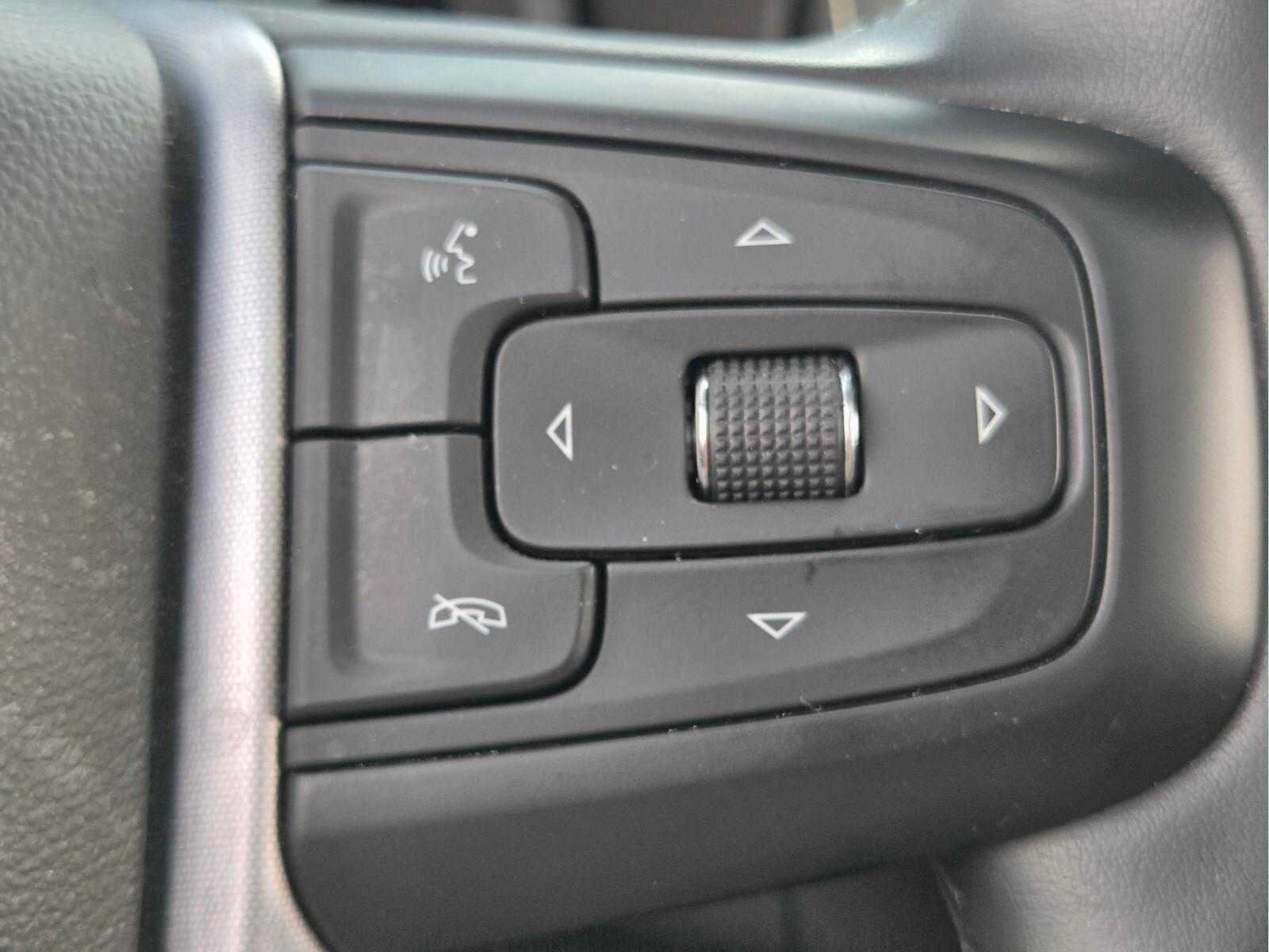 Used 2023 GMC Yukon XL SLT w/ SLT Premium Package AWD/4WD image 34
