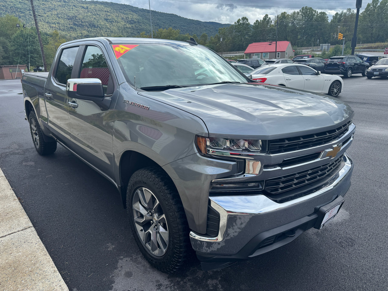 Used 2021 Chevrolet Silverado 1500 LT image 10