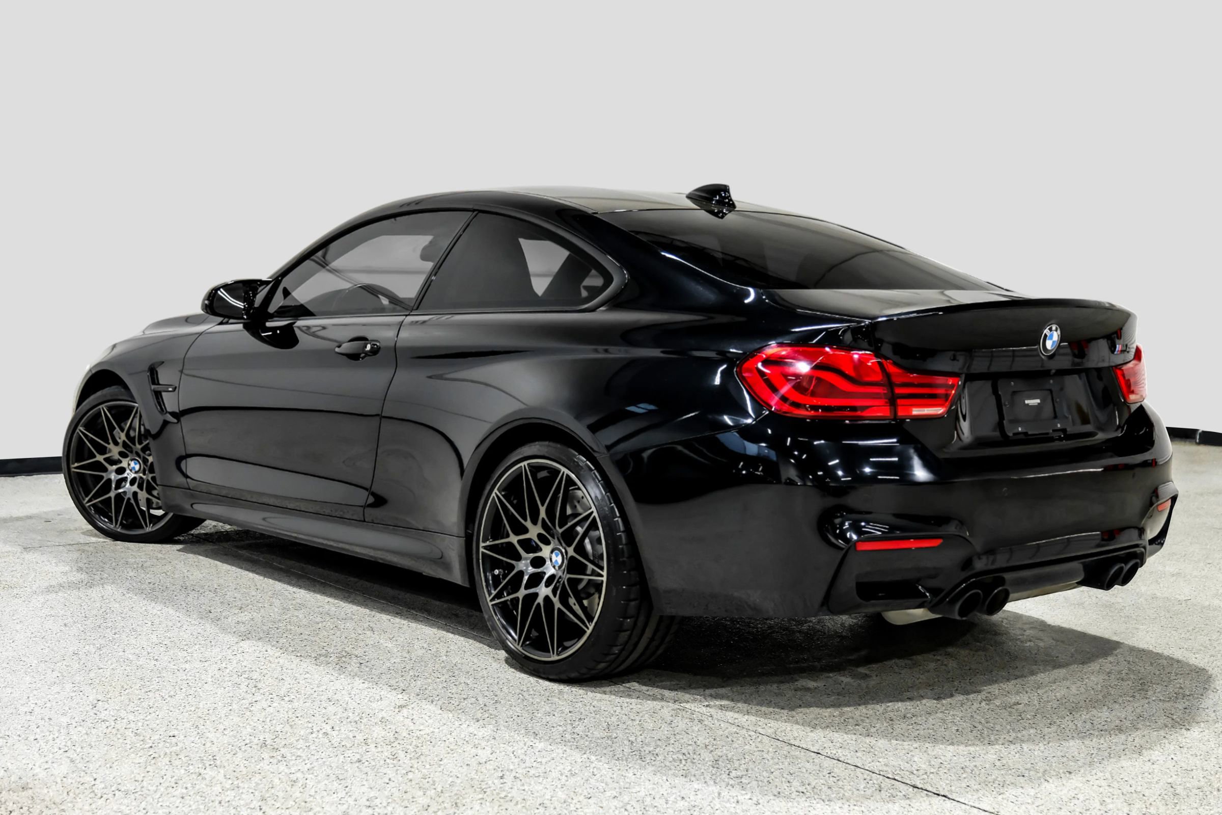 Used 2018 BMW M4 Coupe image 8