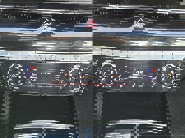 Used 2023 Genesis G80 2.5T image 19