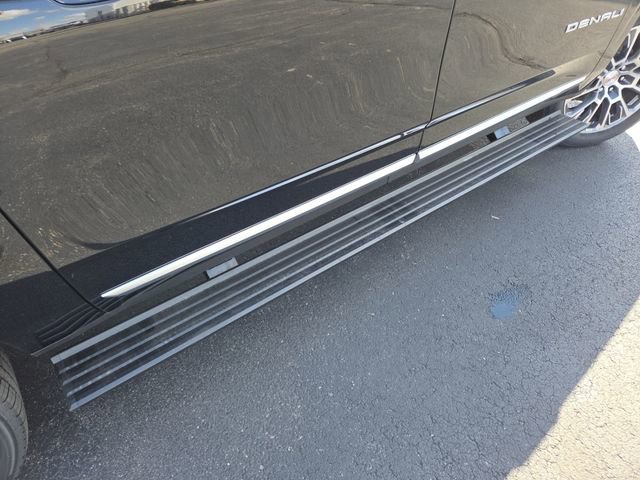 New 2025 GMC Yukon XL Denali w/ Sun & Power Step Package image 17
