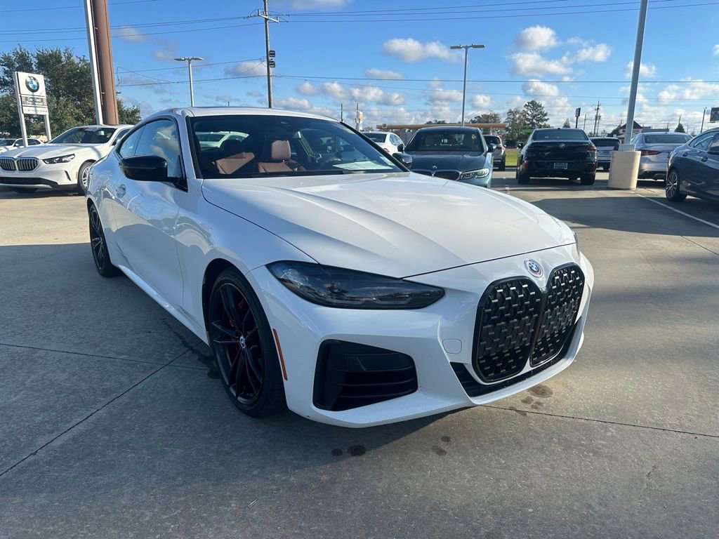 Used 2023 BMW M440i Coupe w/ Premium Package image 3