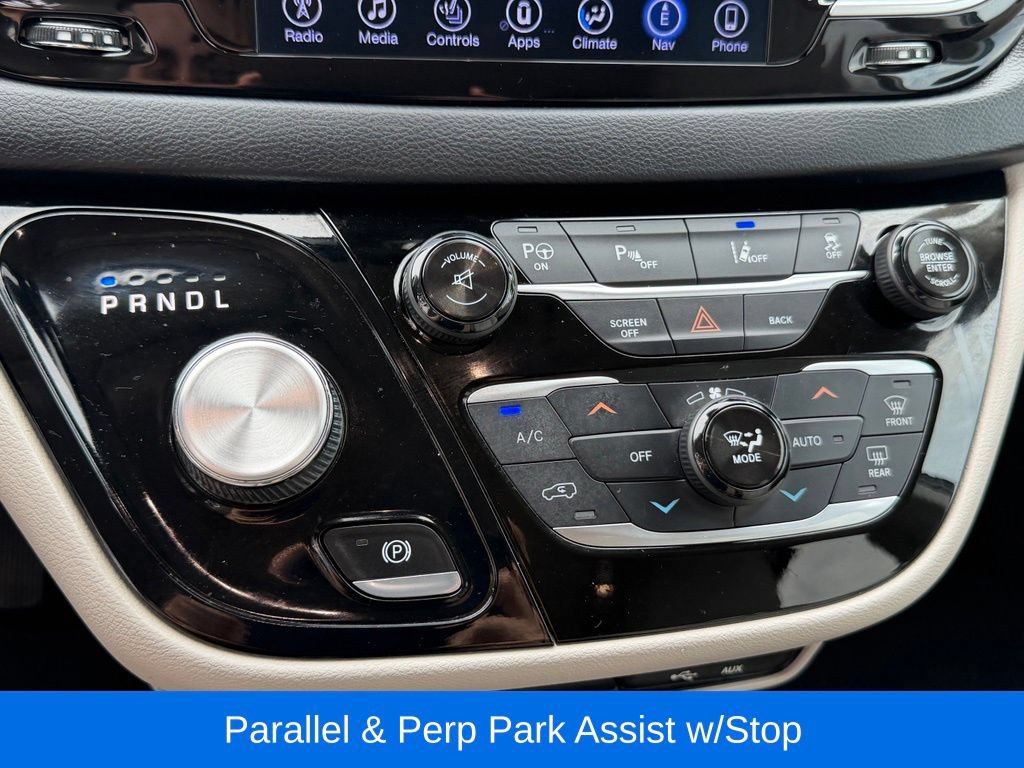 Used 2017 Chrysler Pacifica Touring-L Plus w/ Advanced Safetytec Group FWD image 27