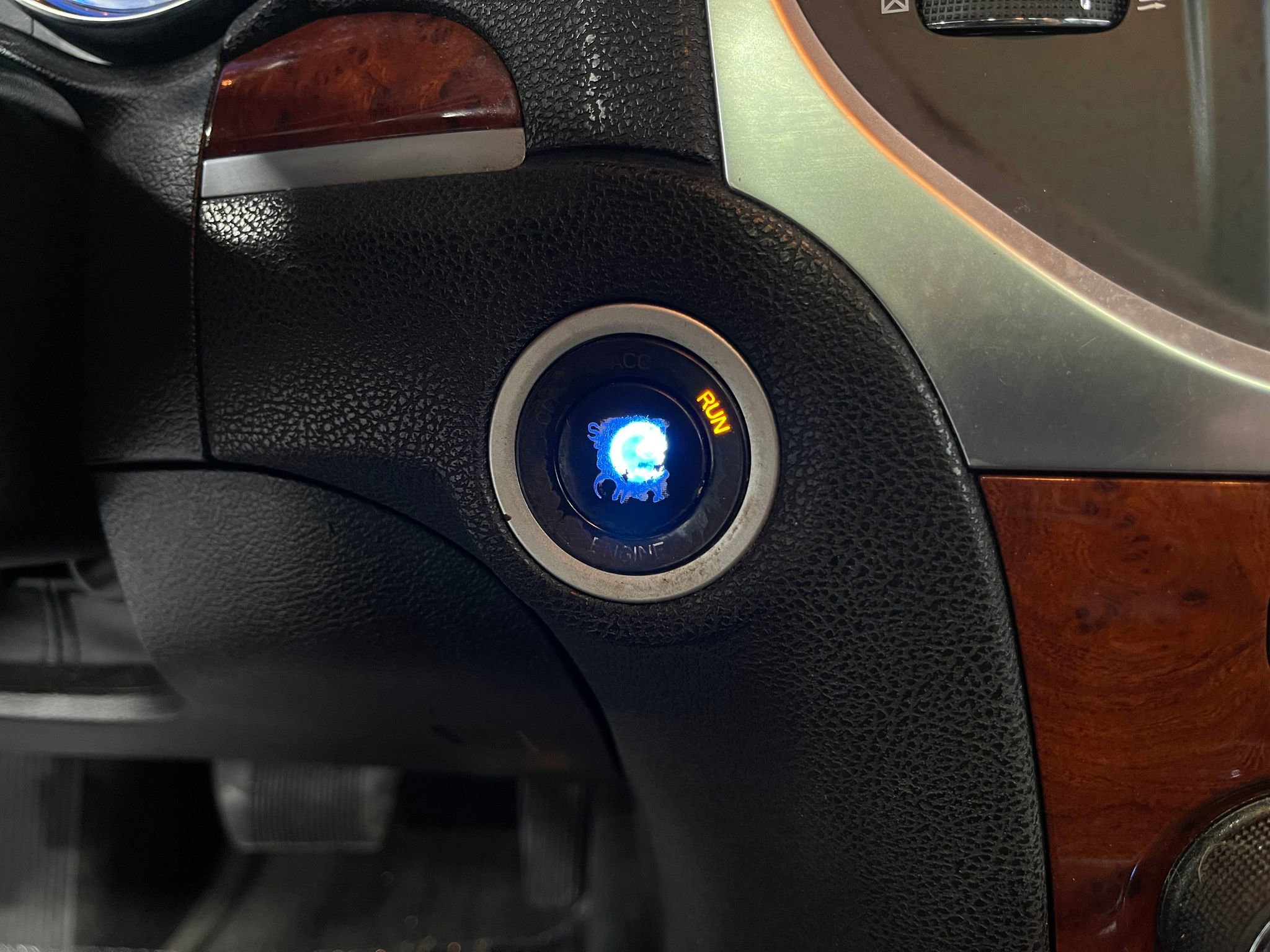 Used 2012 Chrysler 300 Limited image 18