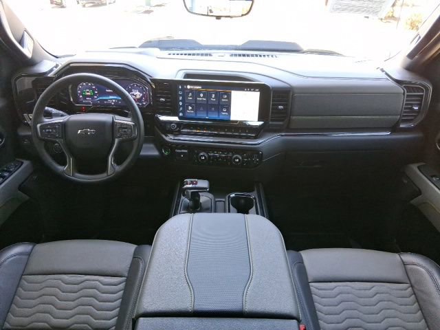 Used 2025 Chevrolet Silverado 1500 ZR2 w/ Technology Package image 11
