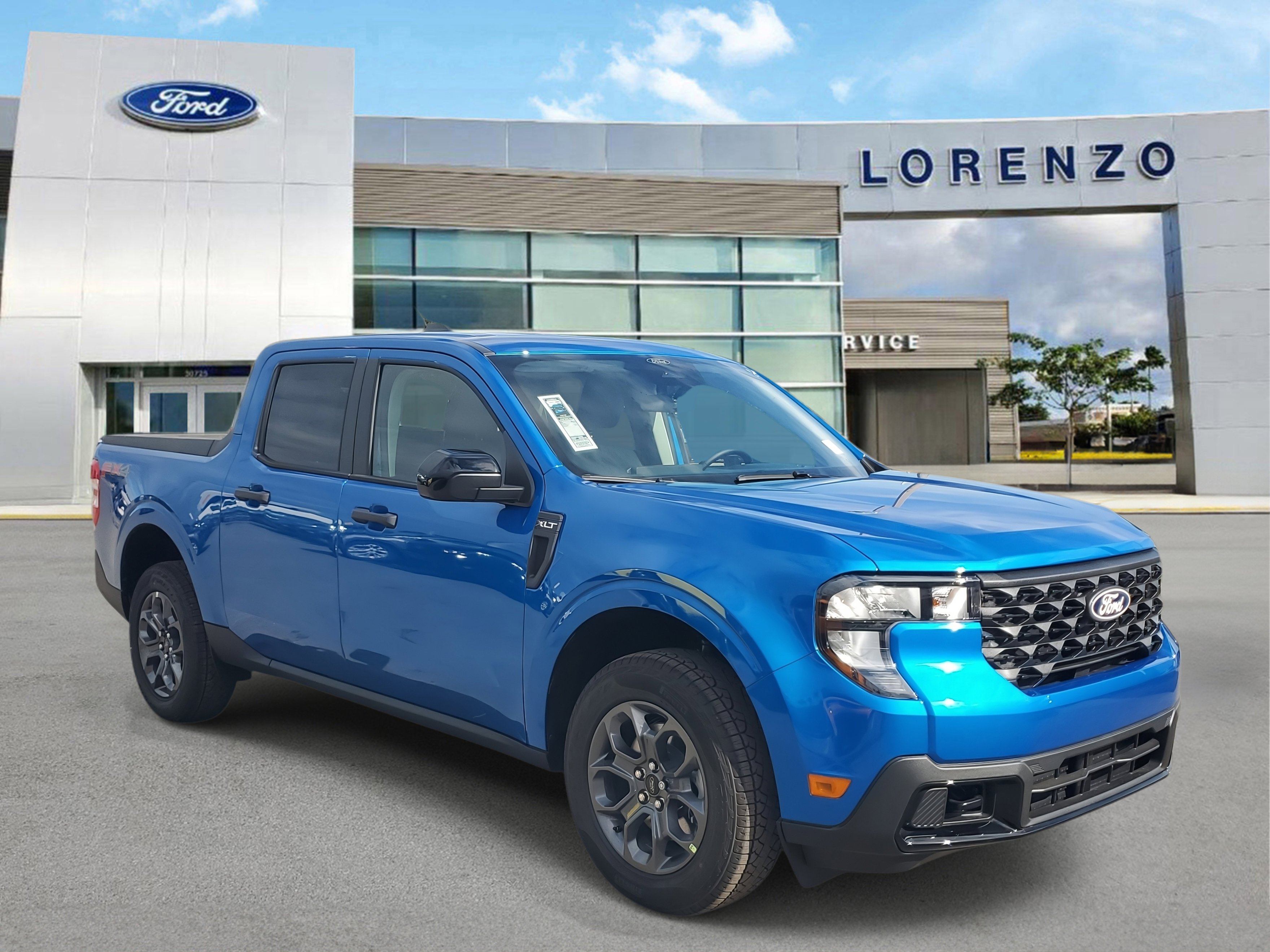 New 2026 Ford Maverick XLT w/ XLT Luxury Package image 3