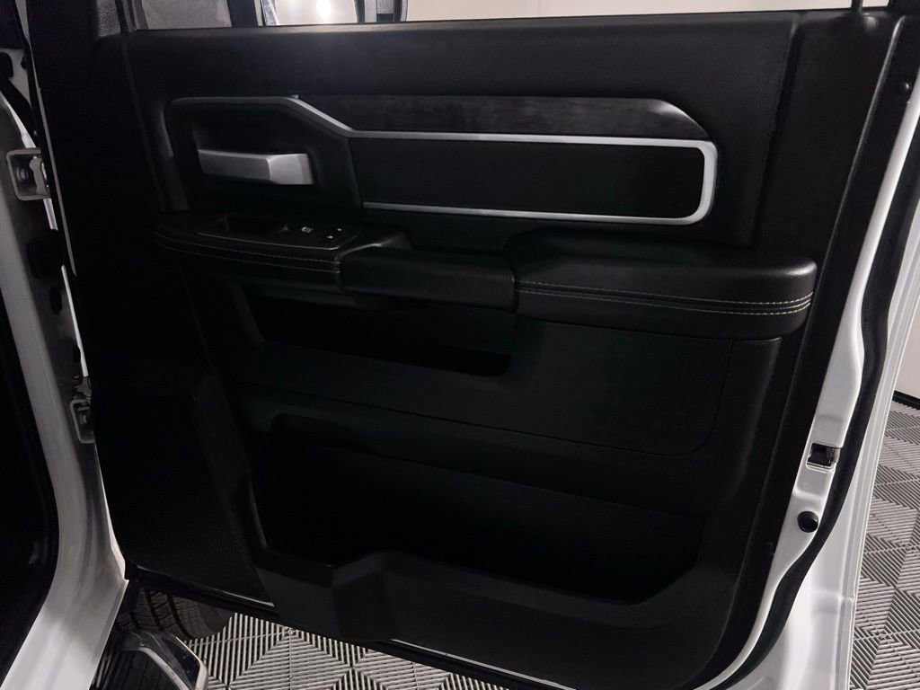 Used 2024 RAM 2500 Big Horn w/ Bed Utility Group image 32