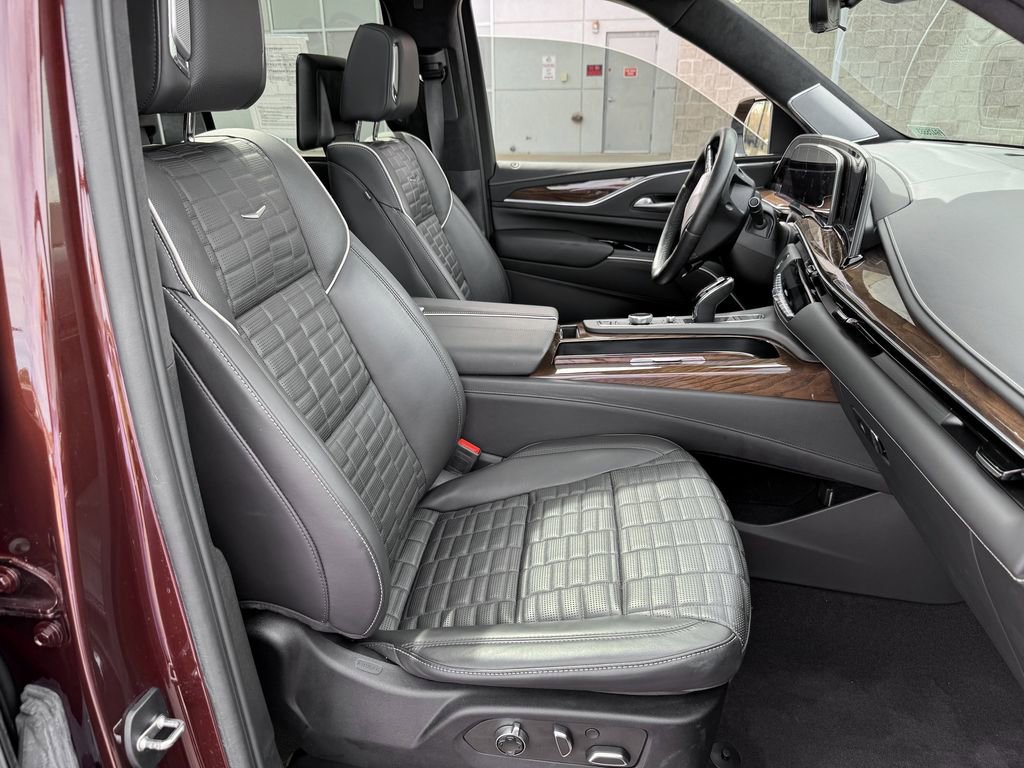 Used 2023 Cadillac Escalade Sport Platinum image 31