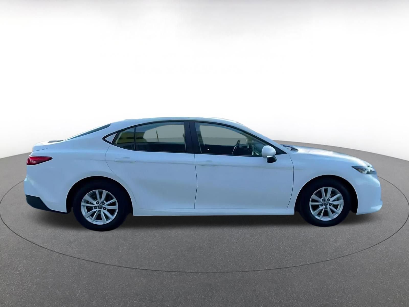 Used 2025 Toyota Camry LE image 14