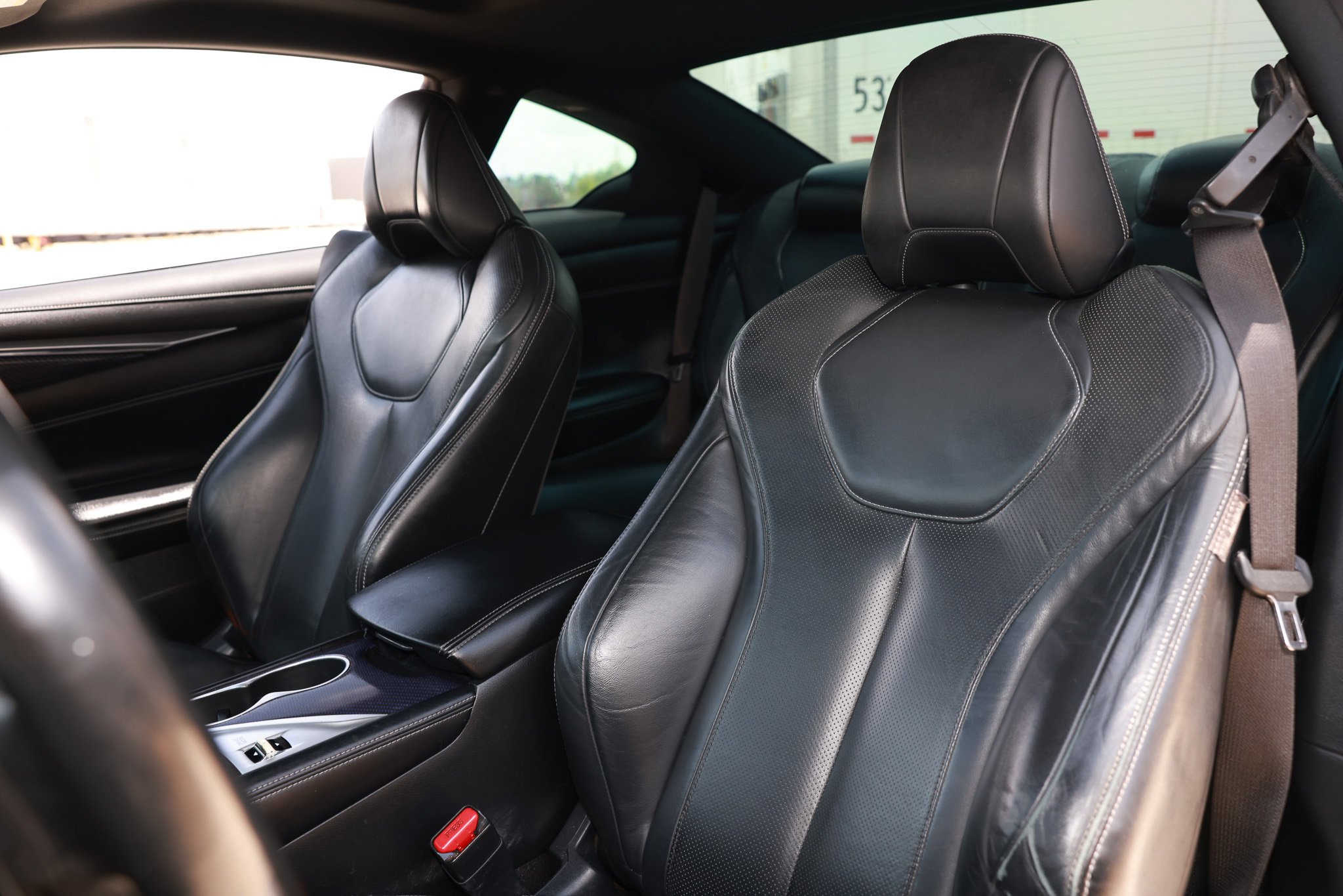 Used 2019 INFINITI Q60 Red Sport 400 w/ Cargo Package RWD image 10