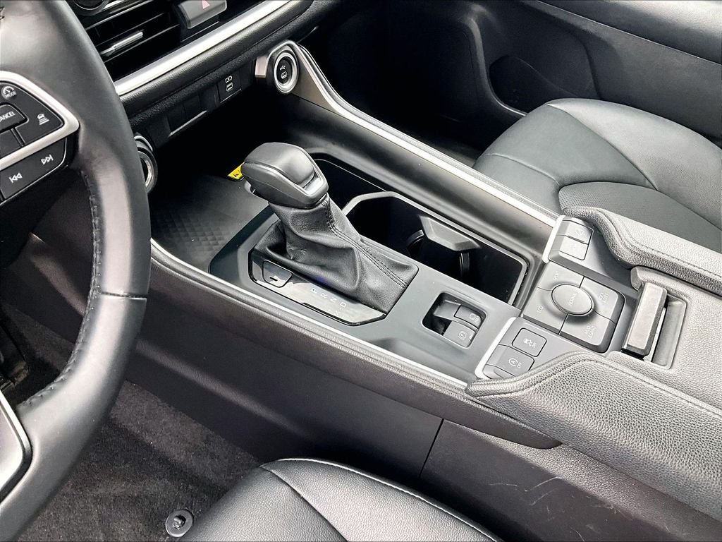 Used 2025 Toyota Grand Highlander AWD image 21