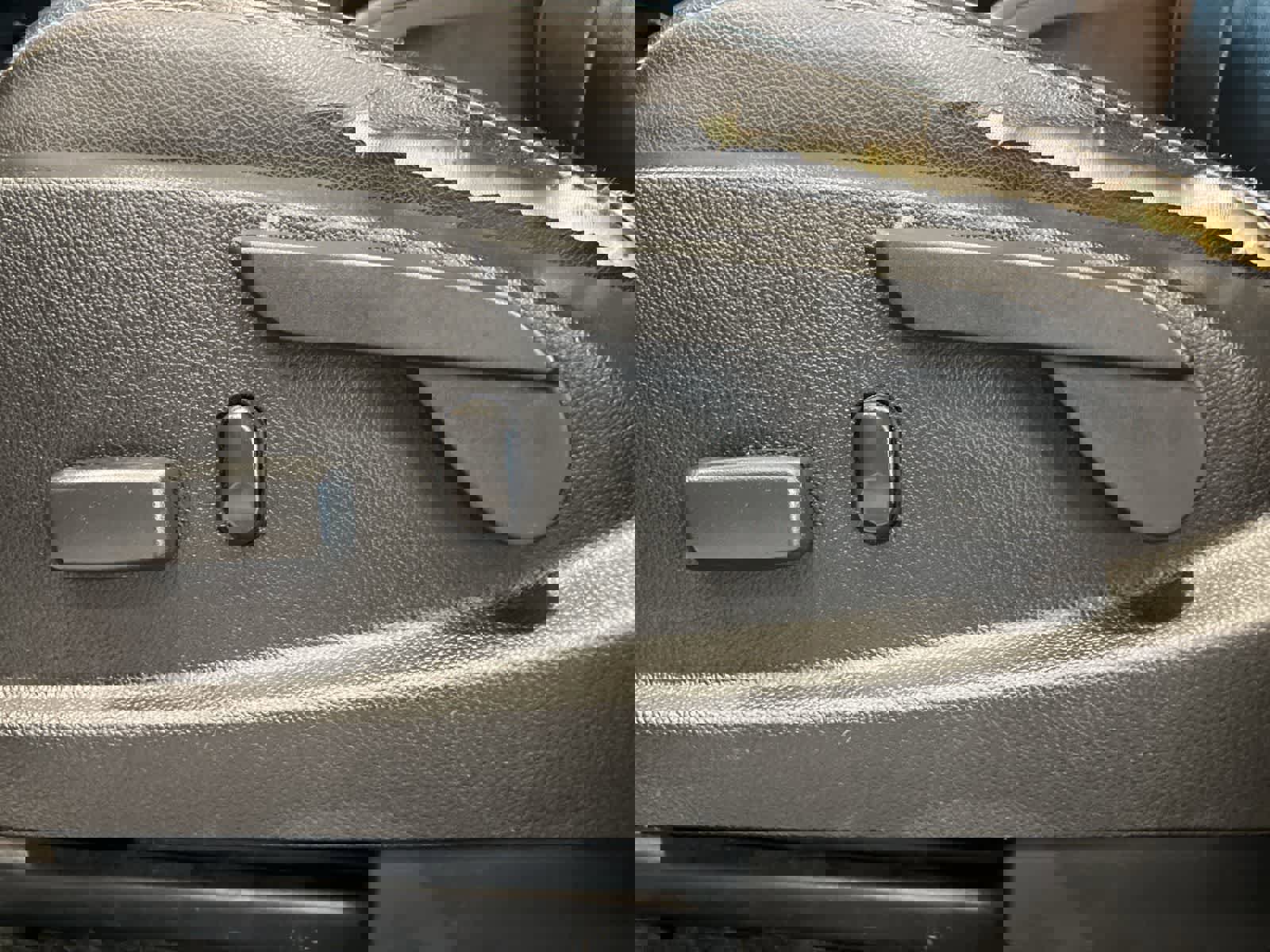 Used 2015 Chevrolet Colorado LT w/ Luxury Package AWD/4WD image 11