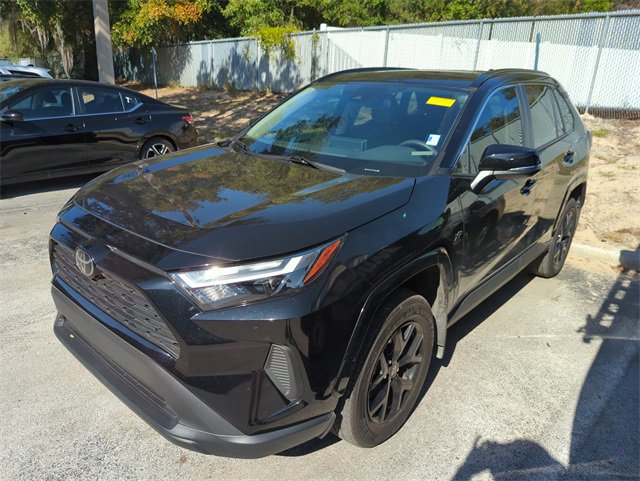 Used 2025 Toyota RAV4 XLE image 5