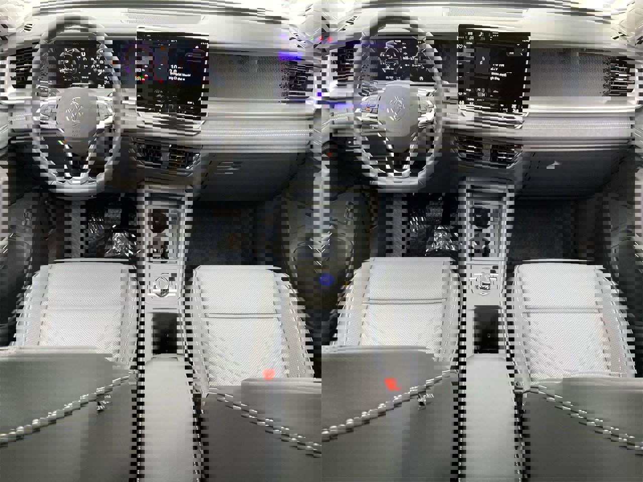 New 2026 Volkswagen Tiguan SE image 11