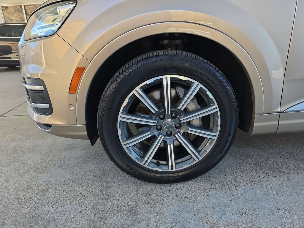Used 2019 Audi Q7 3.0T Premium Plus w/ Premium Plus Package AWD/4WD image 34