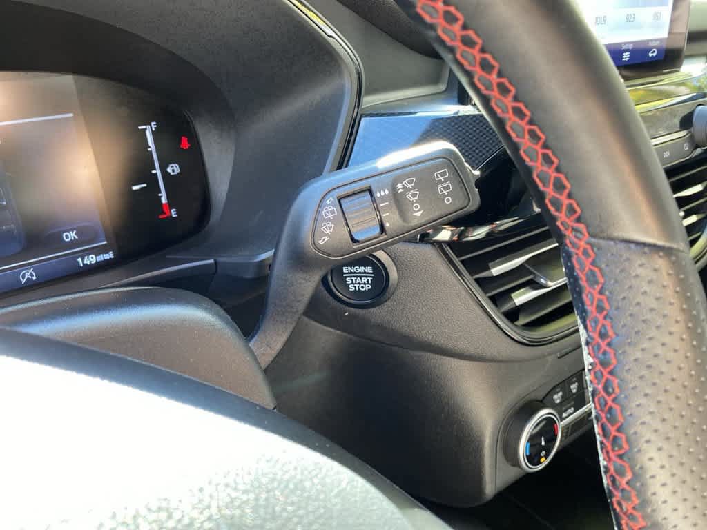 Used 2025 Ford Escape ST-Line Select AWD/4WD image 21