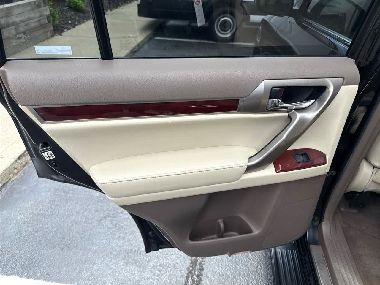 Used 2013 Lexus GX 460 w/ Comfort Plus Pkg AWD/4WD image 25