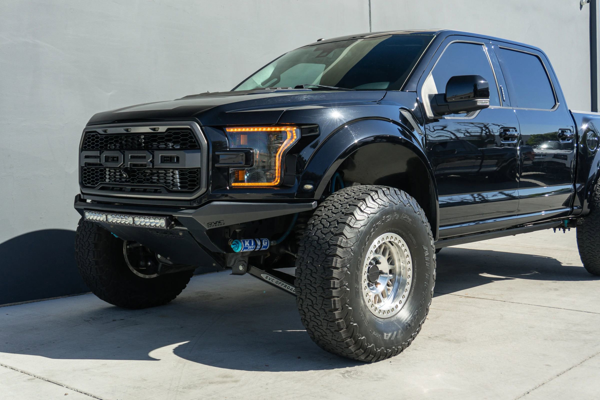 Used 2017 Ford F150 Raptor w/ Equipment Group 802A Luxury image 23