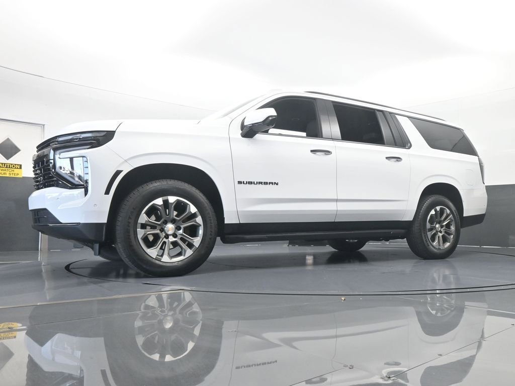 Used 2025 Chevrolet Suburban LT image 67