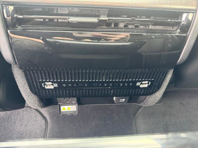 Certified 2022 Jeep Grand Wagoneer Series II AWD/4WD image 32