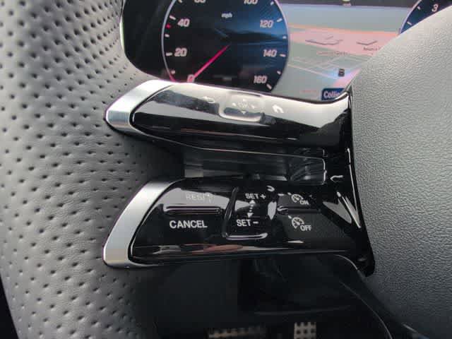 Used 2026 Mercedes-Benz GLC 300 image 22