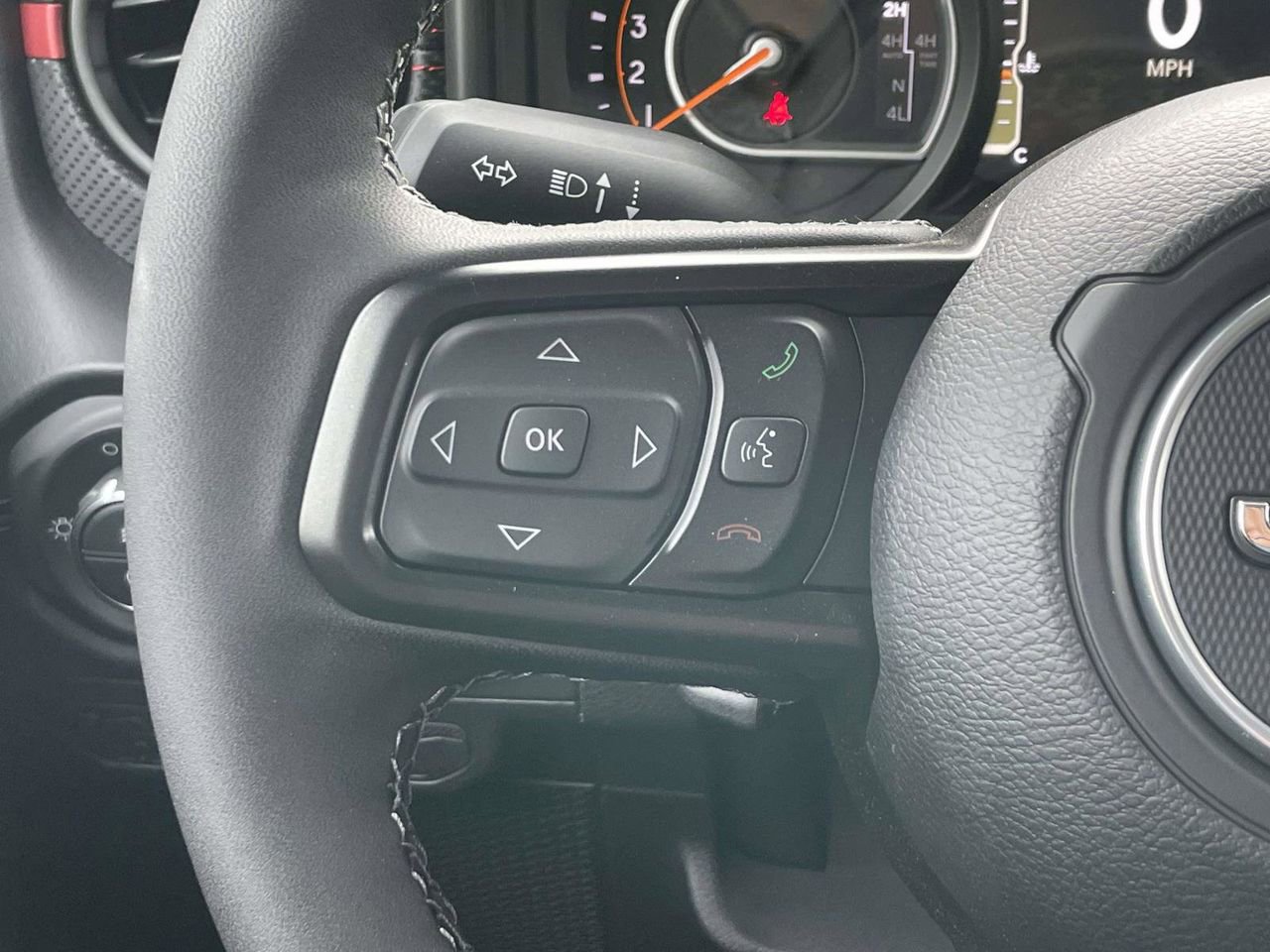 New 2025 Jeep Gladiator Rubicon image 13