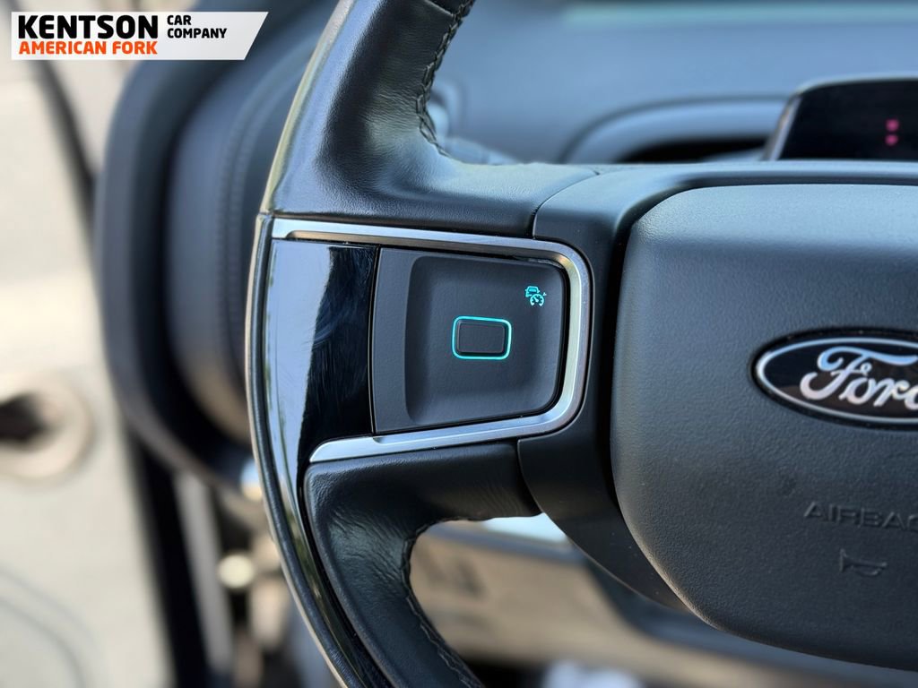 Used 2025 Ford Expedition Max Platinum w/ Stealth Appearance Package AWD/4WD image 16