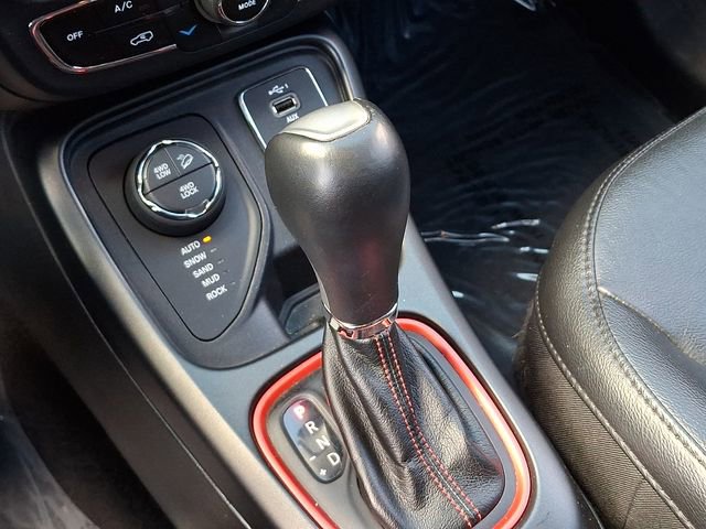 Used 2019 Jeep Compass Trailhawk w/ Cold Weather Group image 14