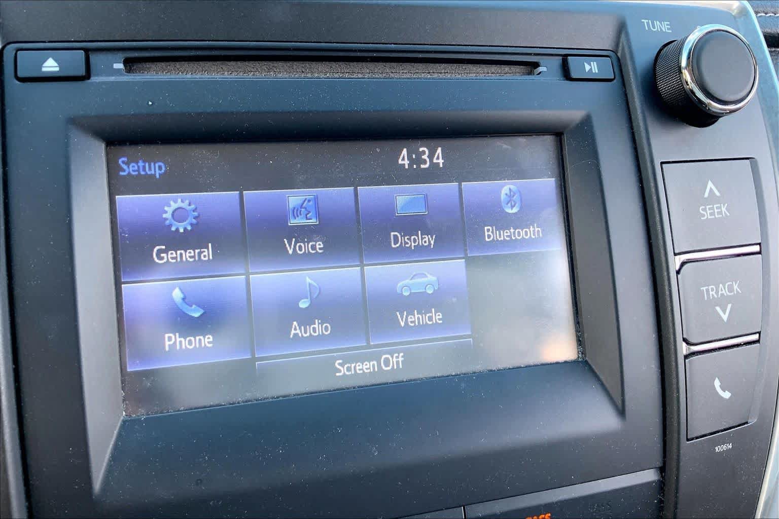 Used 2016 Toyota Camry LE FWD image 35