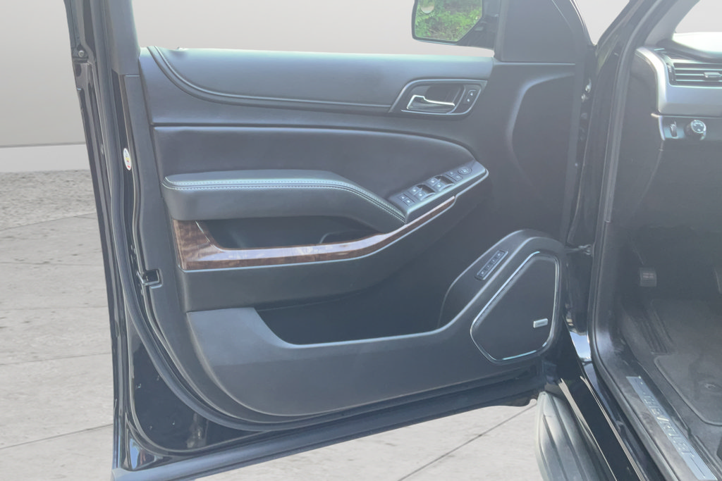 Used 2020 Chevrolet Tahoe LT w/ Max Trailering Package RWD image 11