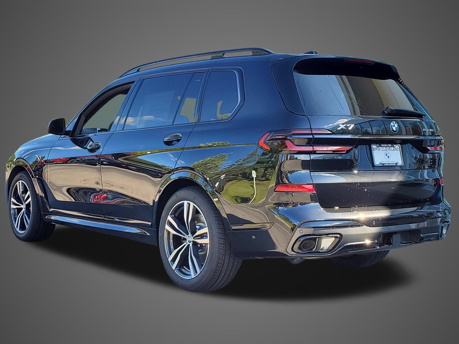 New 2027 BMW X7 xDrive40i w/ M Sport Package AWD/4WD image 9