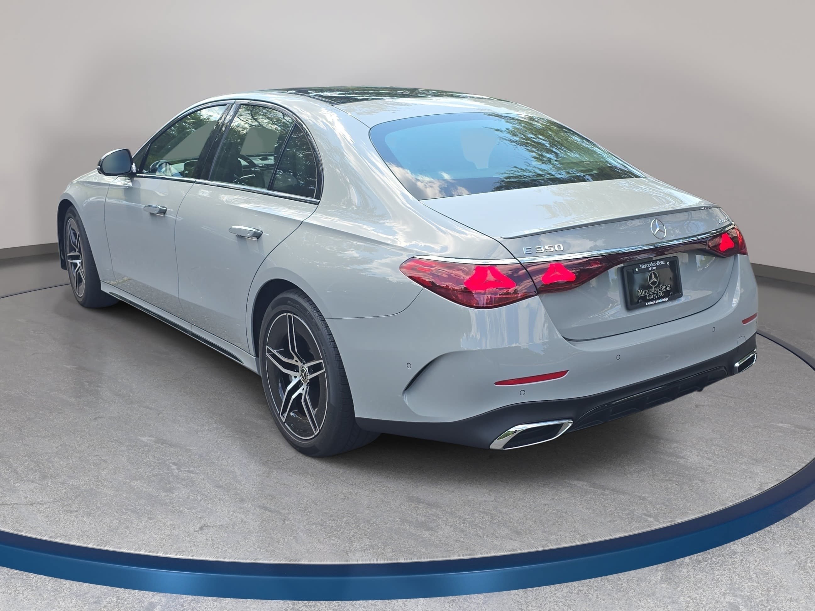 Certified 2025 Mercedes-Benz E 350 4MATIC Sedan image 7
