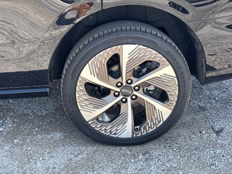 New 2026 Lincoln Navigator Black Label AWD/4WD image 9