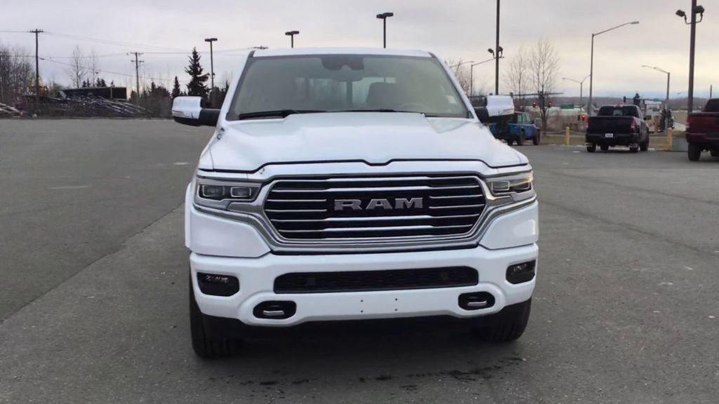 Used 2022 RAM 1500 Limited w/ Body Color Bumper Group AWD/4WD image 3
