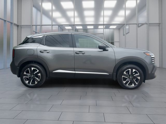 Certified 2025 Nissan Kicks SV image 9